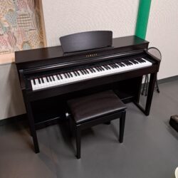 電子ピアノ　ヤマハクラビノーバ　CLP430《中古》定価￥165,000 円