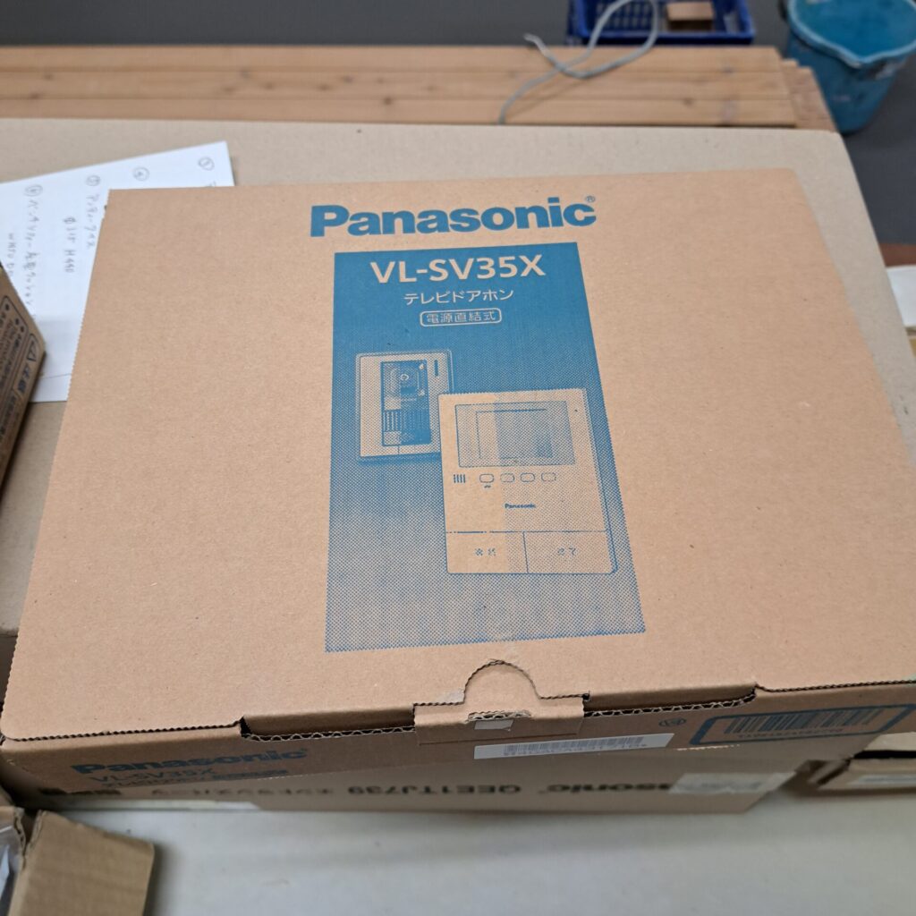 テレビドアホン　Panasonic　VL-SV35X《新品》